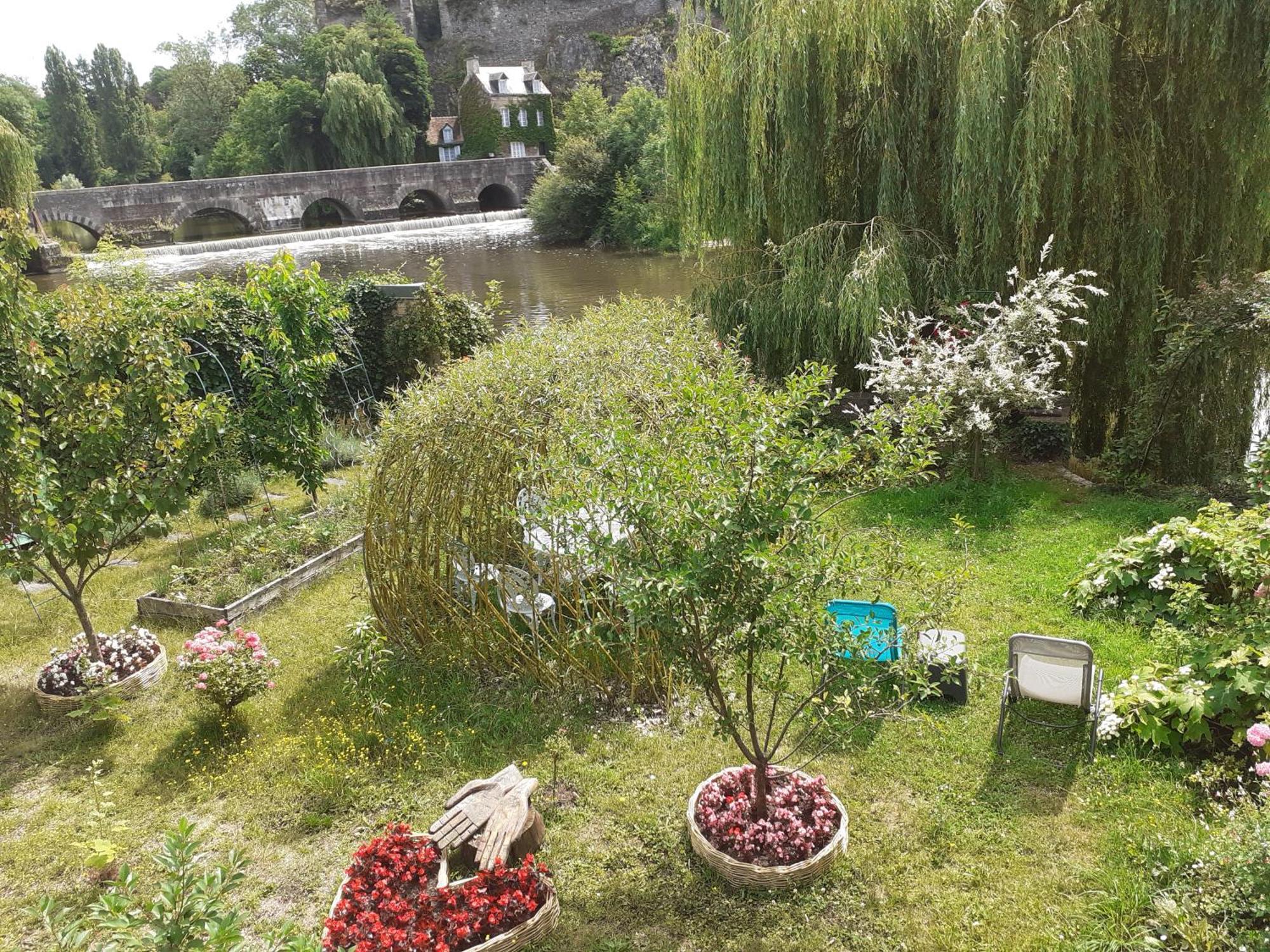 Le Refuge Des Alpes Mancelles Leilighet Fresnay-sur-Sarthe Eksteriør bilde