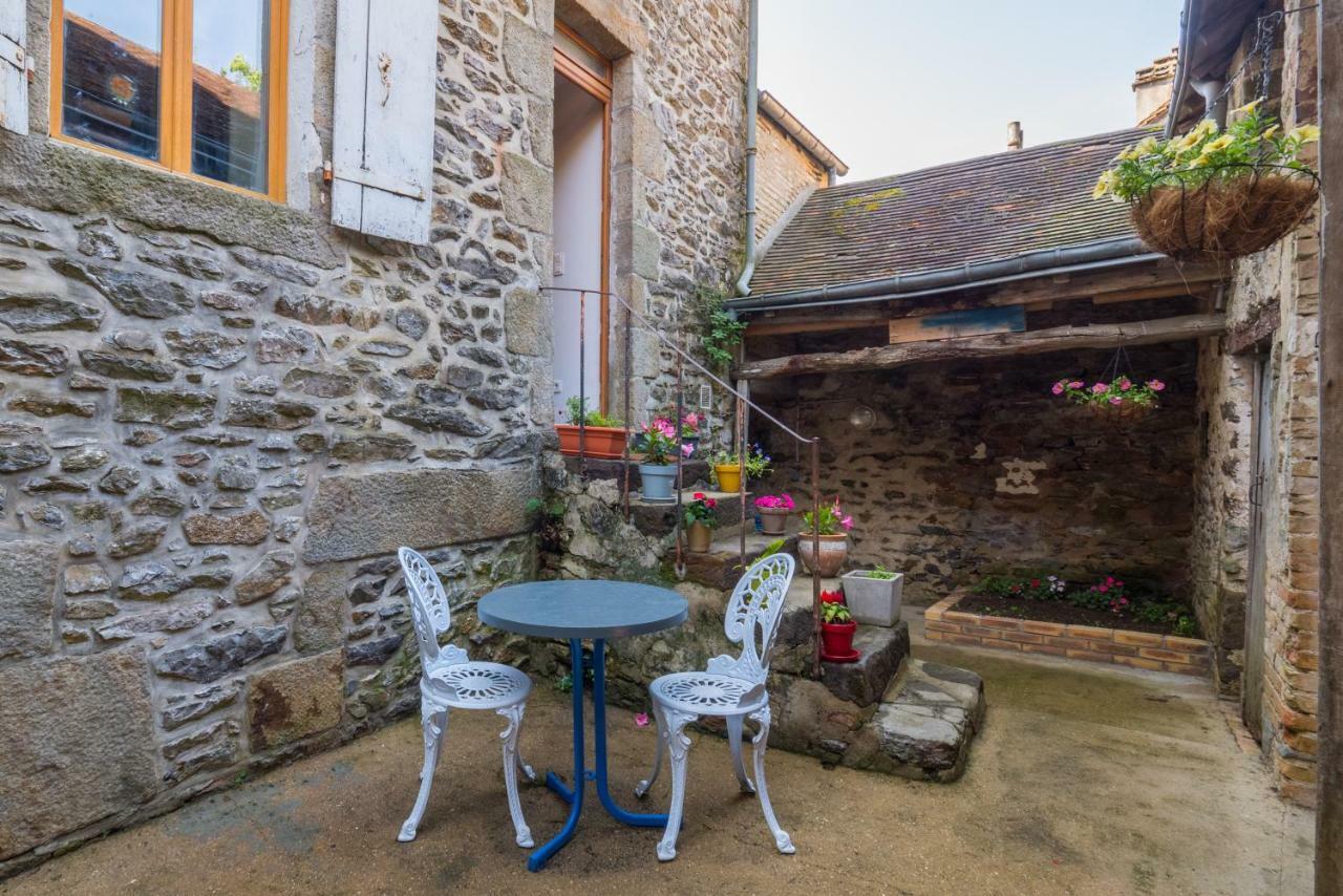 Le Refuge Des Alpes Mancelles Leilighet Fresnay-sur-Sarthe Eksteriør bilde